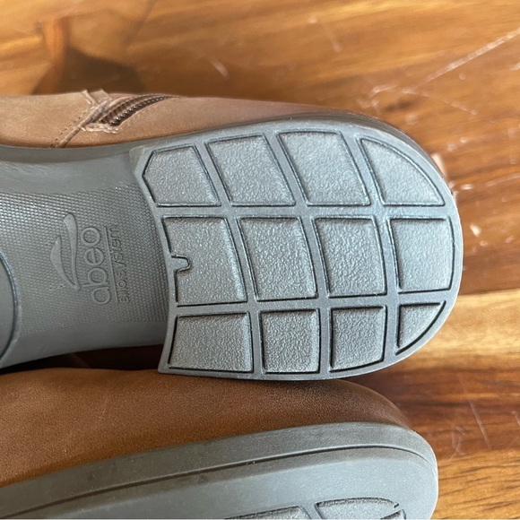 Obeo brown ankle boots unlike side zipper size 8.5 narrow burnished toe - Picture 9 of 16